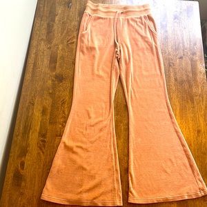 COPY - Aerie Valor Bell bottoms M